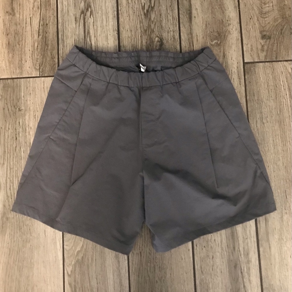 Lululemon men’s shorts M